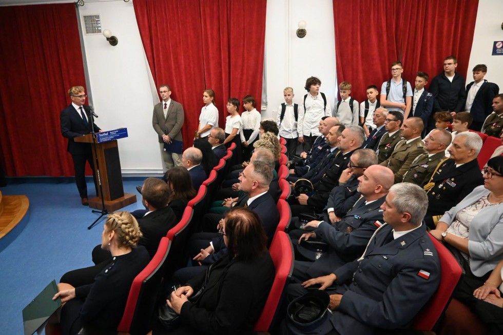 87. lat od pierwszego transportu do Stutthofu. W Sztutowie oddano hołd ofiarom niemieckiego nazistowskiego obozu