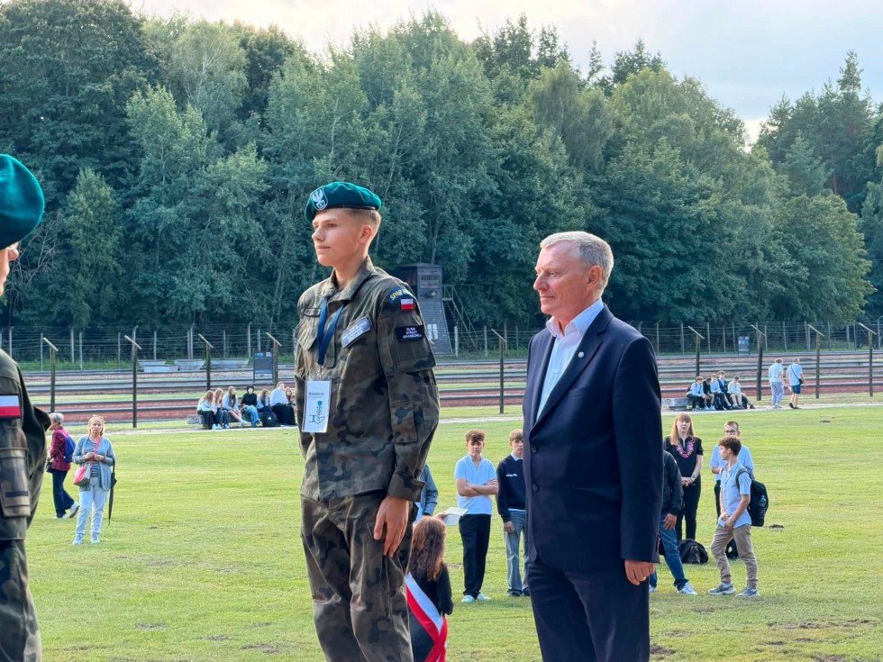87. lat od pierwszego transportu do Stutthofu. W Sztutowie oddano hołd ofiarom niemieckiego nazistowskiego obozu