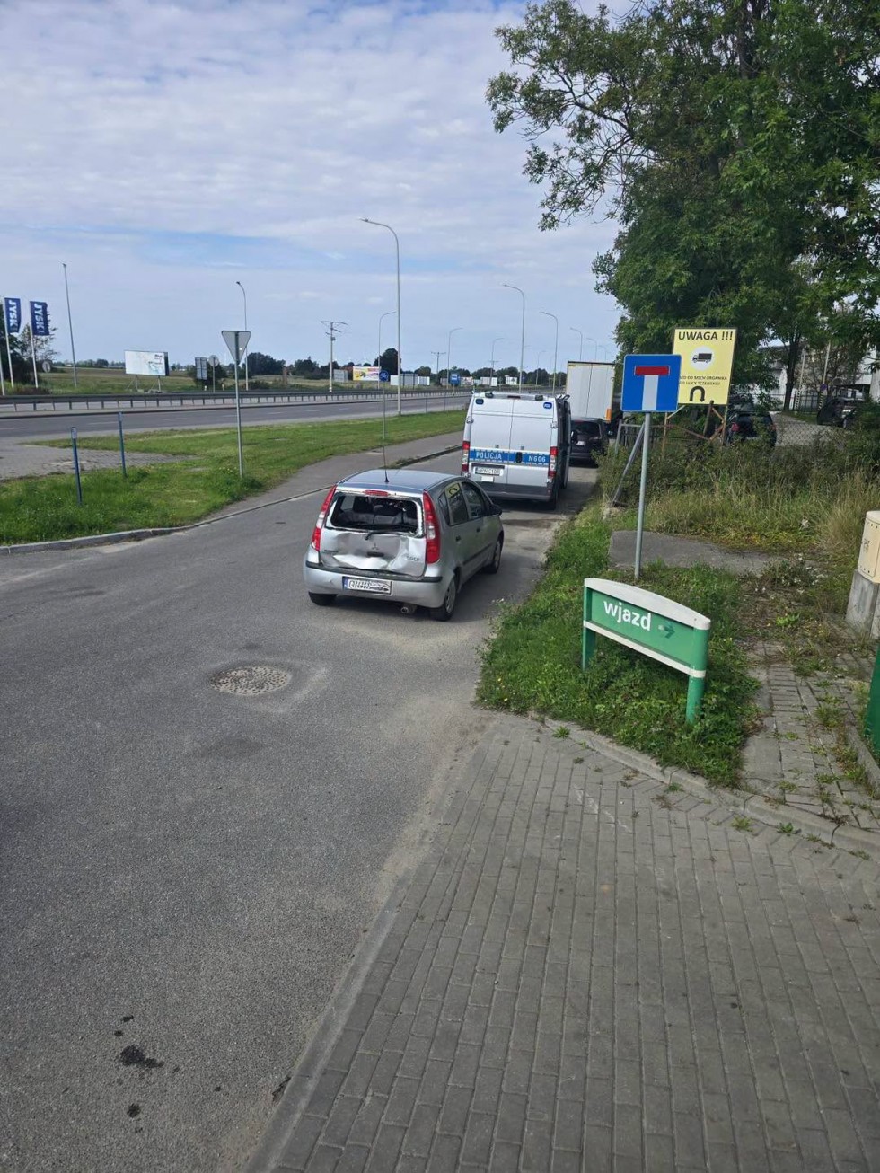 Zderzenie ciężarówki z osobówką na DK22 w Malborku. Kobieta trafiła do szpitala