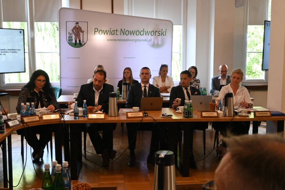 Rada Powiatu w Nowym Dworze Gdańskim „za” związkiem metropolitalnym.