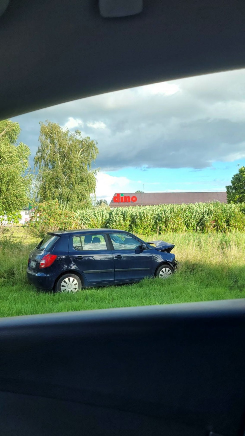 Zderzenie dwóch samochodów na ul. Głowackiego w Malborku. 81-latek ukarany mandatem