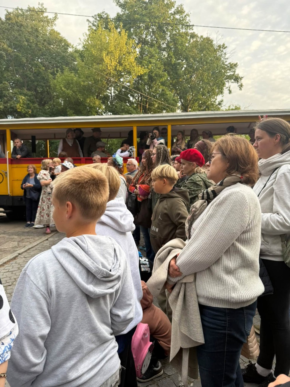 „Pociąg do Sztutowa” pełen historii i muzyki. Niezwykła podróż Żuławską Koleją Dojazdową