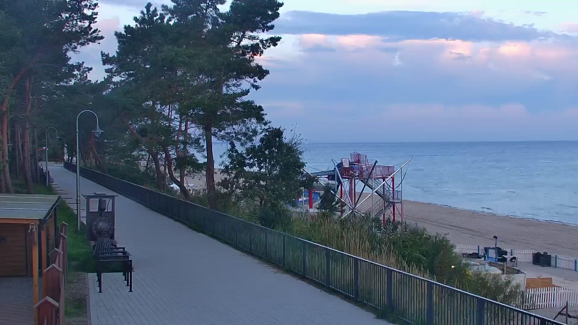 Podgląd: Stegna LIVE kamera plaża. Bulwar Radiowej Jedynki | Obraz na żywo 24/7 #stegna #plaża #live